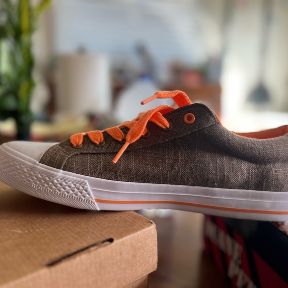 Vision Street Wear- Beige & Orange - with Ollie Pad - Picture 8 of 9